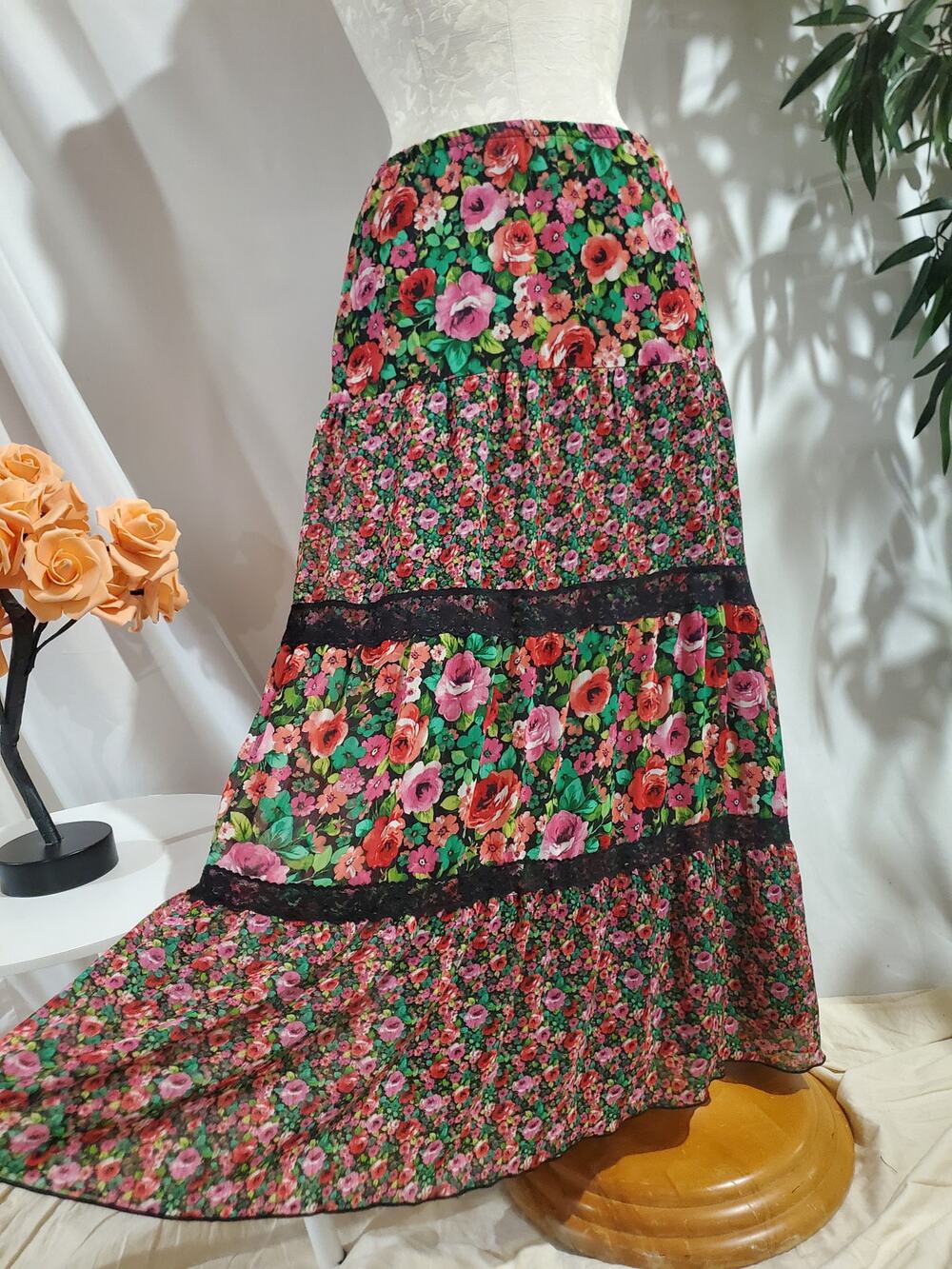 VTG 90s Y2K Notations Tiered Lace Rose Floral Pull-On Maxi Skirt Sz L Whimsigoth